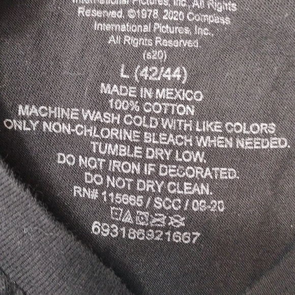 Halloween men's t shirt size large - Picture 10 of 10